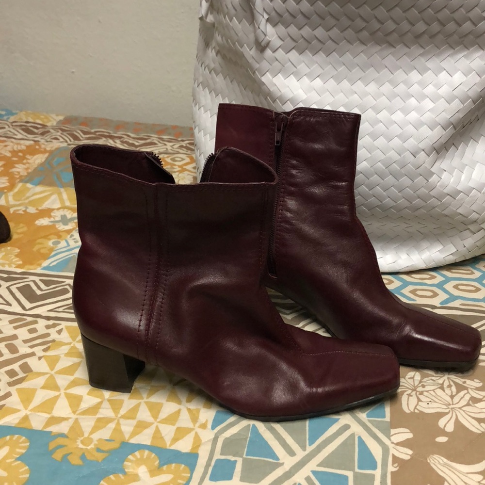 Nine West Ankle Boot Size 10